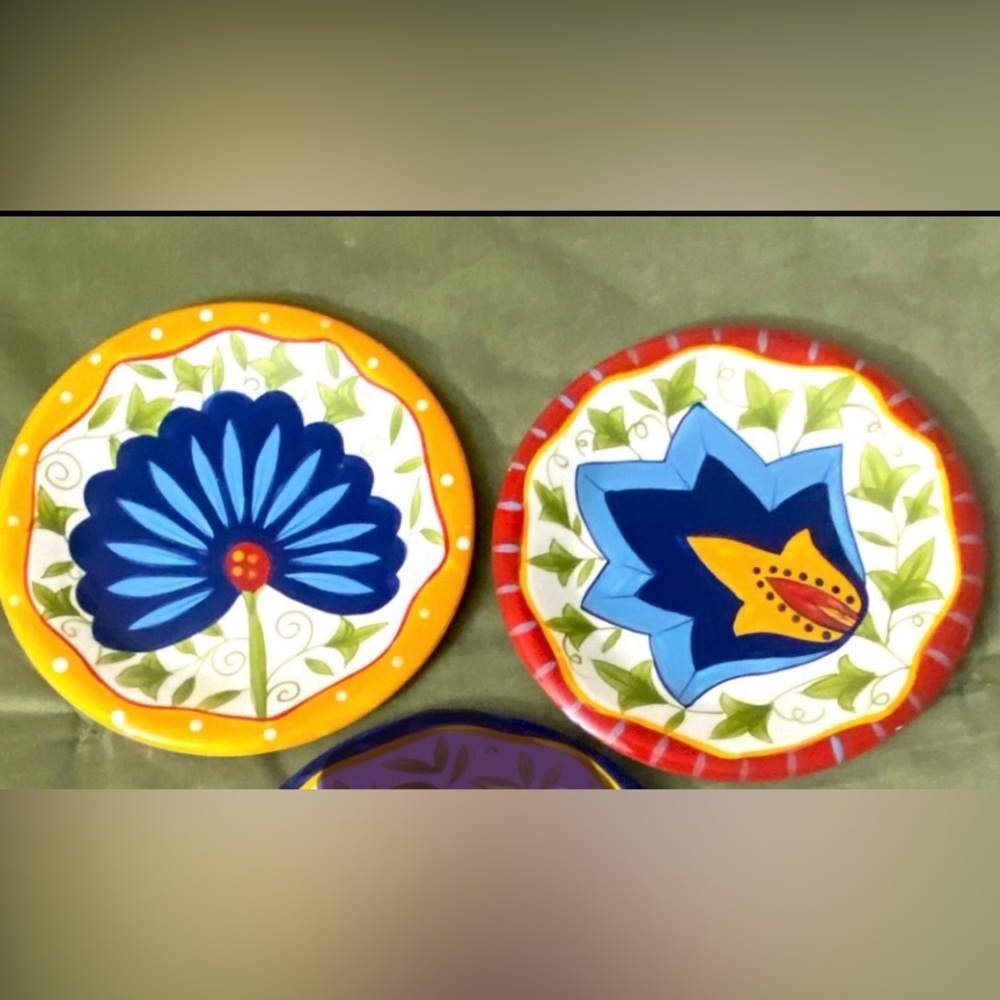 Pier 1 salad desert plate 8” round Floral design lot of 2 UBG